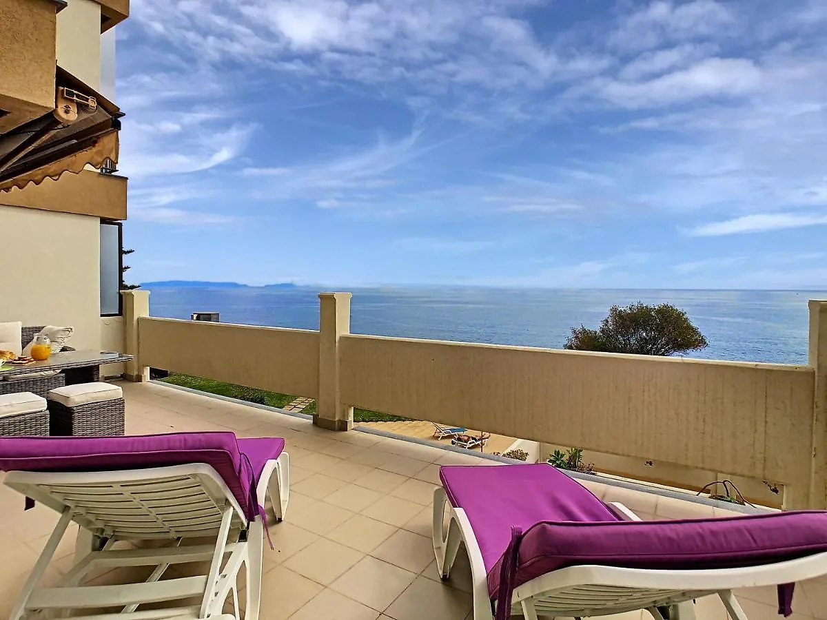 The Cloudy Bay Apartment Funchal  Funchal (Madeira)